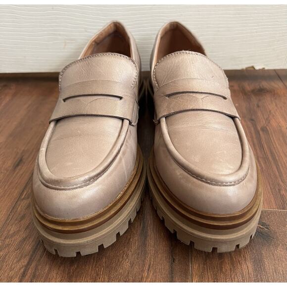 MIZ MOOZ Women's Legend Beige Antique Burnished Leather Lug Sole Loafer Shoes 40 - Picture 5 of 13